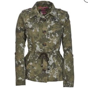 Aeropostale olive green floral camo jacket M